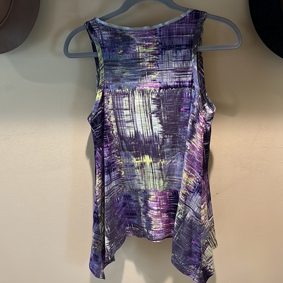 Abstract, beaded tank - Picture 4 of 4